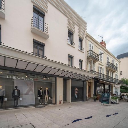 Grande Maison Vichy - Maison Ou Appartements En Centre Ville Стая снимка