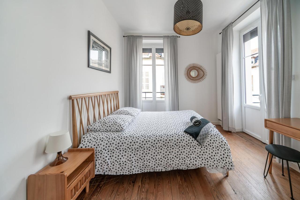 Grande Maison Vichy - Maison Ou Appartements En Centre Ville Екстериор снимка