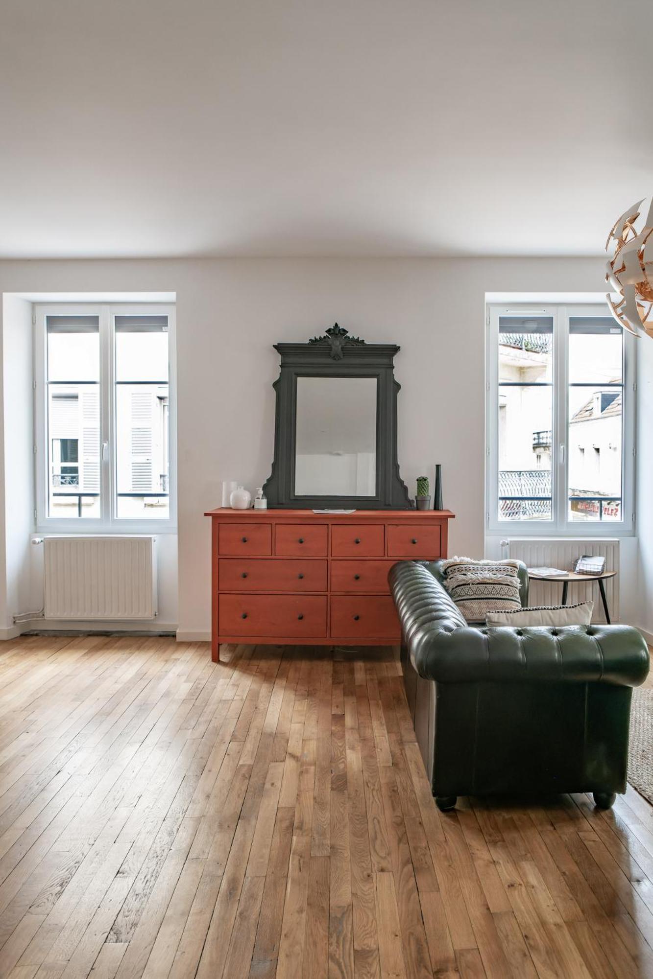 Grande Maison Vichy - Maison Ou Appartements En Centre Ville Стая снимка